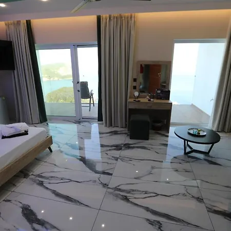 Golden Fox Studios&suites Apartment *