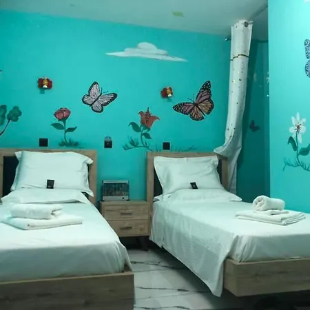 Golden Fox Studios&suites Lákones